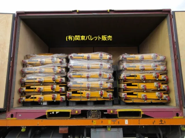 格安カゴ台車をコンテナ輸送