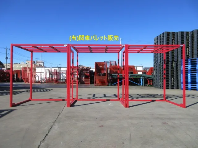 農業倉庫用ラック中古です。上段にはトラクターロータリーアタッチメントなどを保管できます。